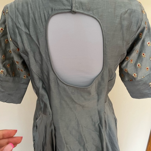 Indian Ethnic Gown Gray Floor Length Embroidered Anarkali Kurt’s Top - Picture 5 of 6